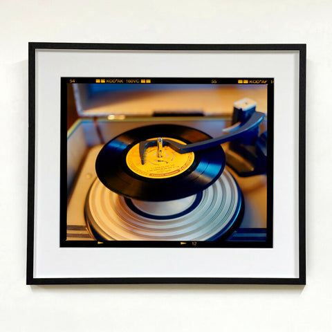 Sun 45 6x7 584 x 660 Black Frame on the Wall