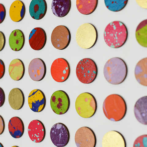 SPLASH ONE HUNDRED PAINTED DOTS WITH GOLD