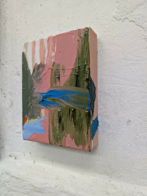 BABES, I'M AT THE BEACH