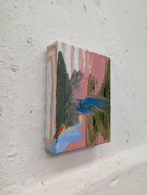 BABES, I'M AT THE BEACH