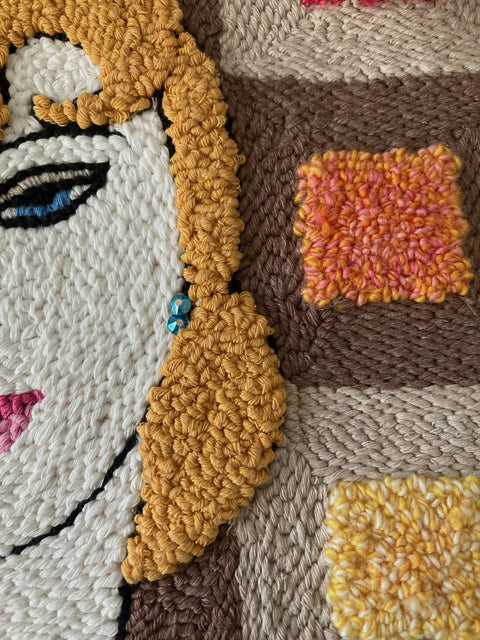MariaRogers-Sapphire-tufted-30x30cm-closeup3.jpeg