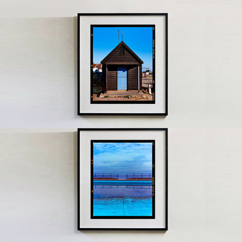 Fishing Hut Southwold Craig y Don Pool Black Frame 660