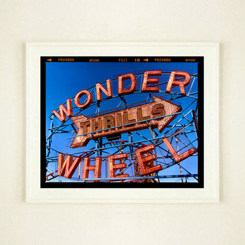 Thrills Film Rebate White Frame