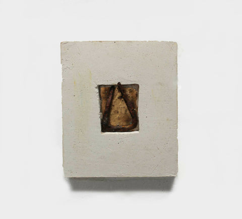 I love this place, foreshore object within plaster, gold spray paint, 24 x 19cm, £7001 (1)